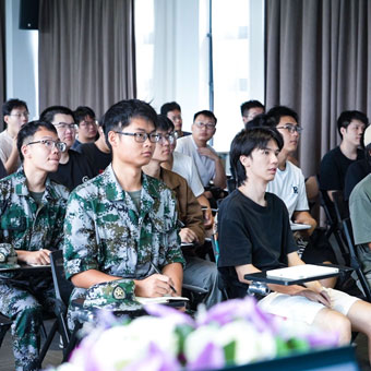 深化校企合作，共促人才發(fā)展，熱烈歡迎濟(jì)南大學(xué)各位同學(xué)到豐博計(jì)量集團(tuán)參觀實(shí)習(xí)